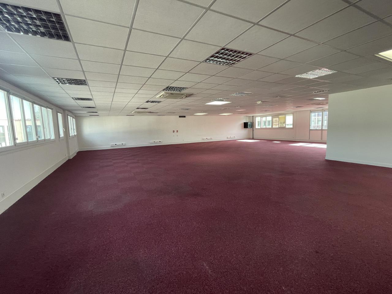 Bureau Cesson-Sévigné 296m² Location bureau Cesson-Sévigné Ille-et-Vilaine OLBUR2112792 0